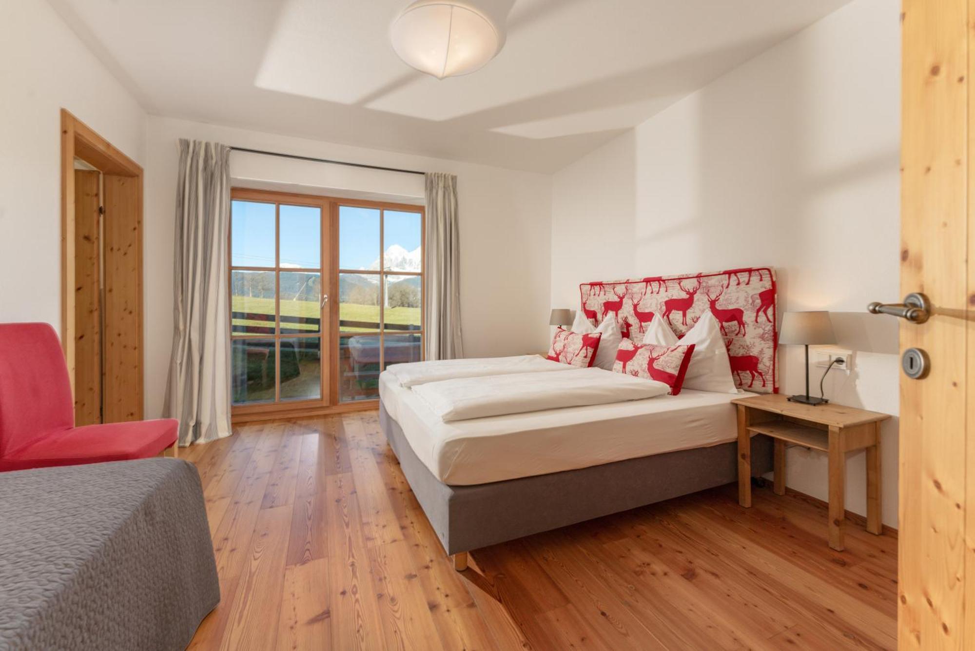 Ski In/Ski Out Chalets Tauernlodge By Schladming-Appartements Room photo