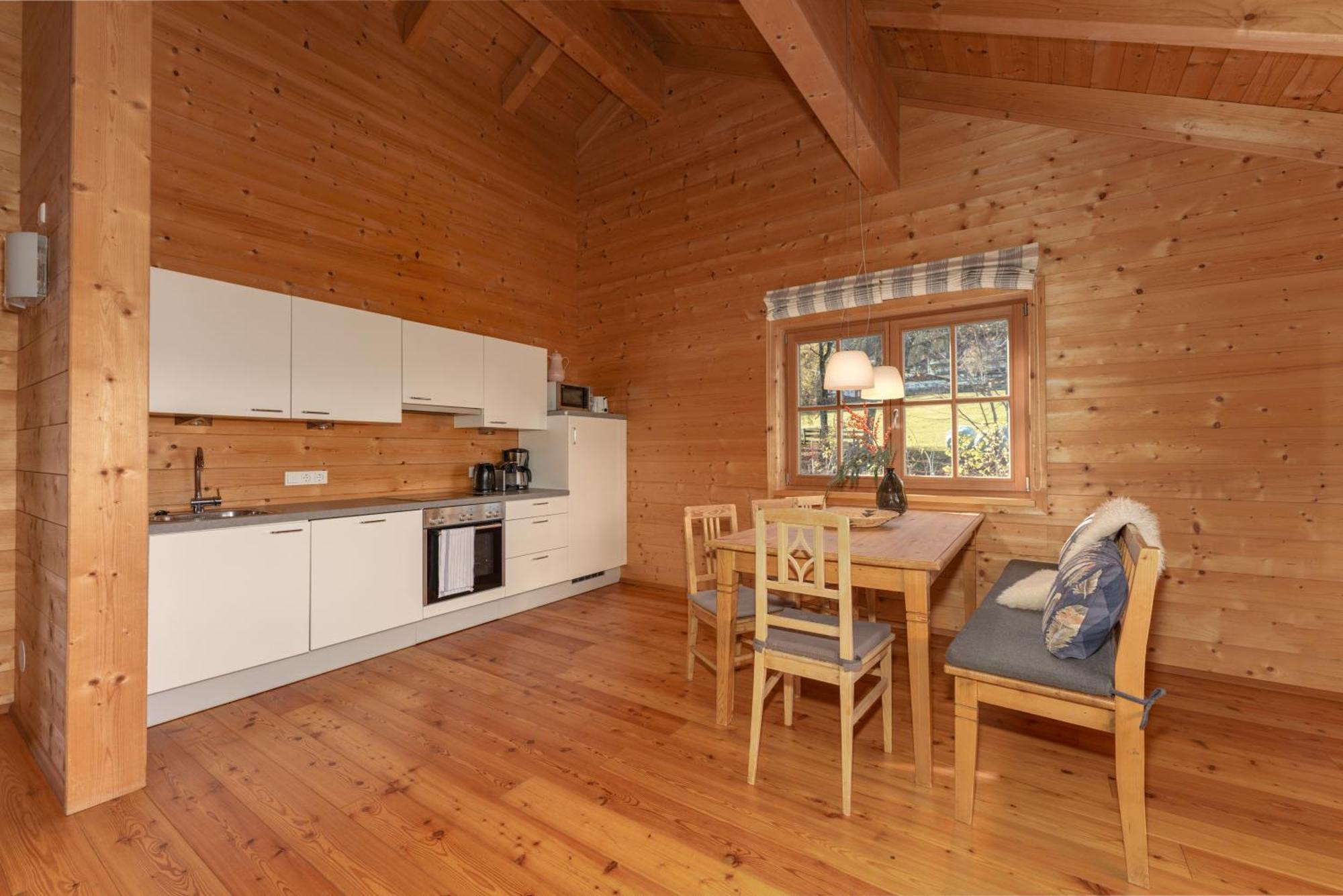 Ski In/Ski Out Chalets Tauernlodge By Schladming-Appartements Room photo